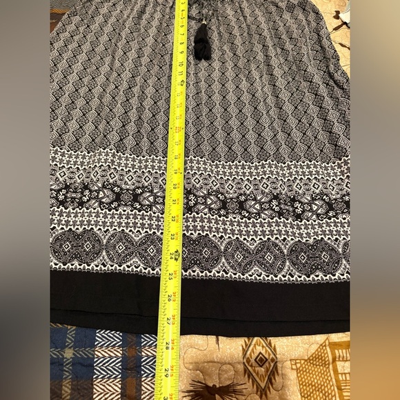 Christopher & Banks Black and White geometric pattern Midi Skirt (Boho look) - Picture 10 of 10